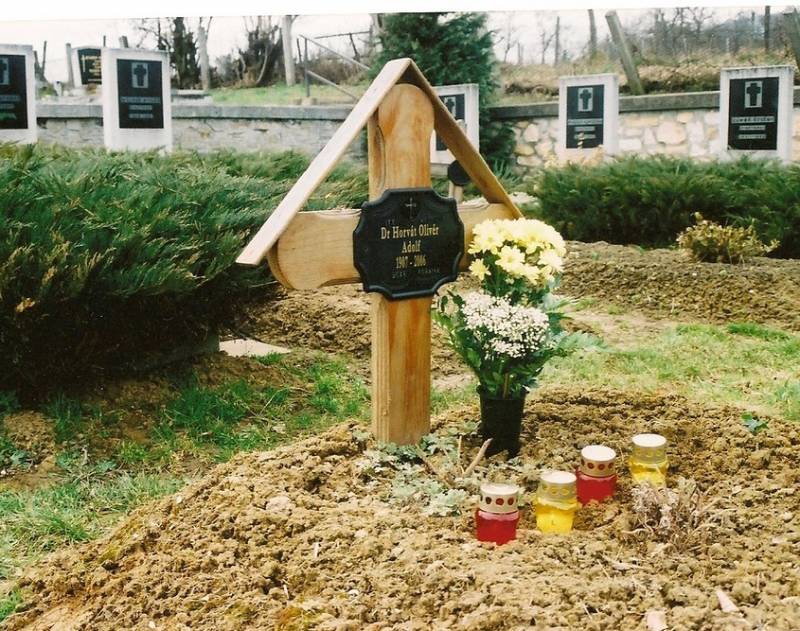 Zirc, Ciszterci sírkert. Horvát Olivér Ad.jpg